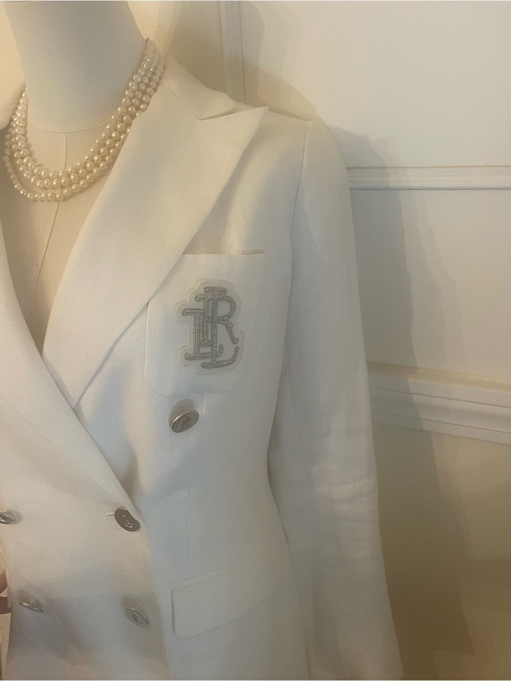 Ralph Lauren 100% Linen White Double-Breasted Blazer with Silver logo buttons